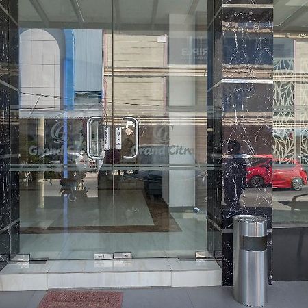 Collection O 1301 Hotel Grand Citra Makassar Exterior photo