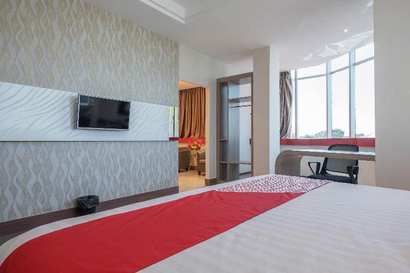 Collection O 1301 Hotel Grand Citra Makassar Exterior photo