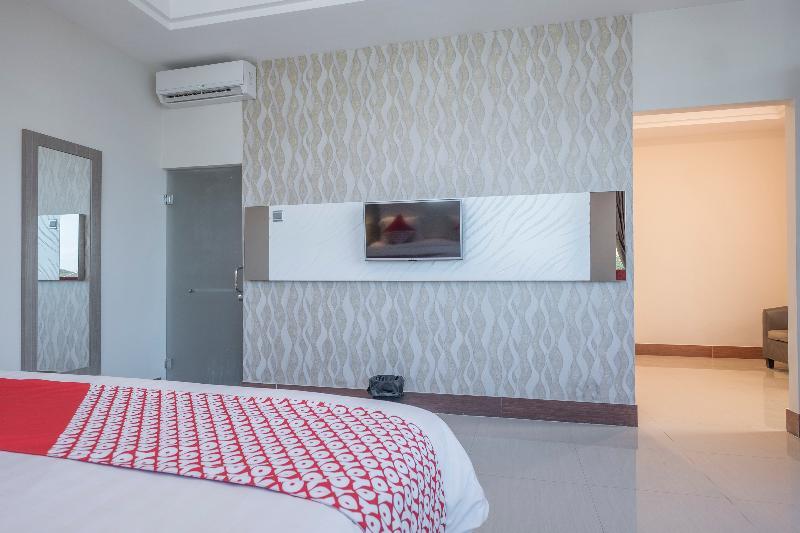 Collection O 1301 Hotel Grand Citra Makassar Exterior photo